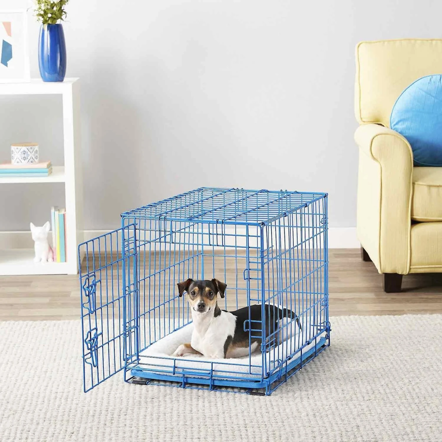 Frisco Fold & Carry Single Door Collapsible Wire Dog Crate & Frisco Quilted Plush Dog Crate Mat 5 Frisco Fold & Carry Single Door Collapsible Wire Dog Crate & Frisco Quilted Plush Dog Crate Mat - Image 3