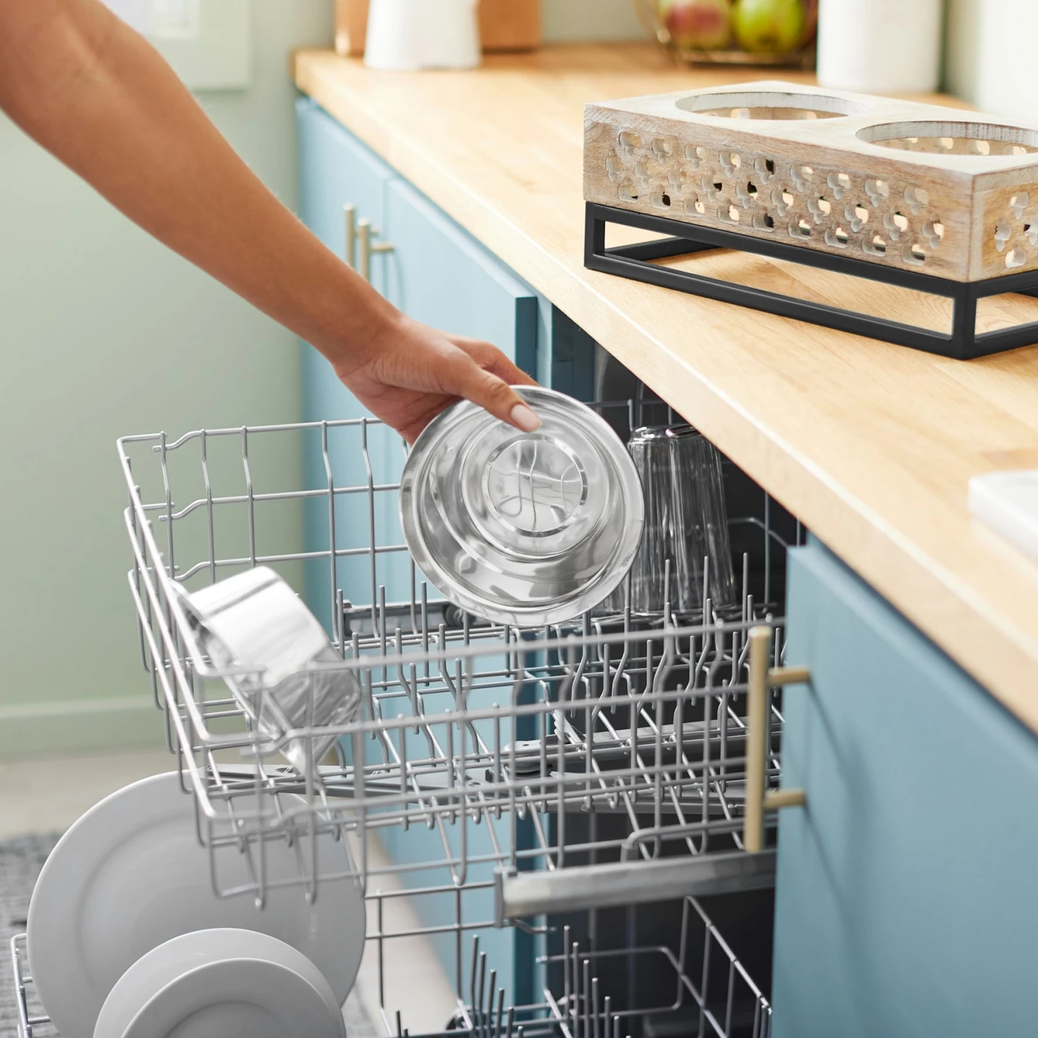 Frisco Premium Wood Elevated Stainless Steel Double Diner Dog & Cat Bowl, 3 Cup 7 Frisco Premium Wood Elevated Stainless Steel Double Diner Dog & Cat Bowl, 3 Cup - Image 5