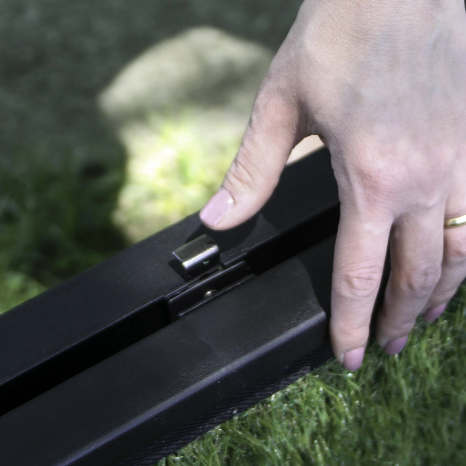 Gen7Pets Natural-Step Foldable Dog Car Ramp 11 Gen7Pets Natural-Step Foldable Dog Car Ramp - Image 9